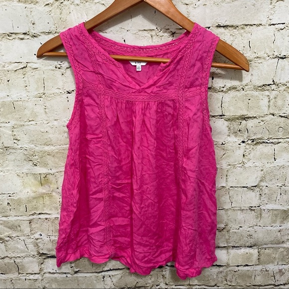 Crown & Ivy Pink Lace Swiss Dot Tank Top - Picture 1 of 5